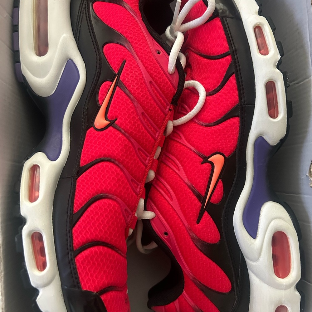 Nike Red and Black Air Max with Purple Accents! Brand new/without the tags
